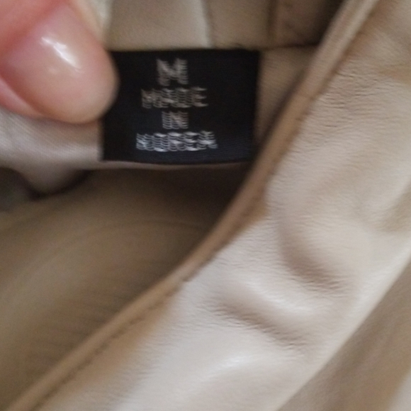 CLASSIC SOPHISTICATION ❣️Beautiful oatmeal leather coat - Picture 6 of 8